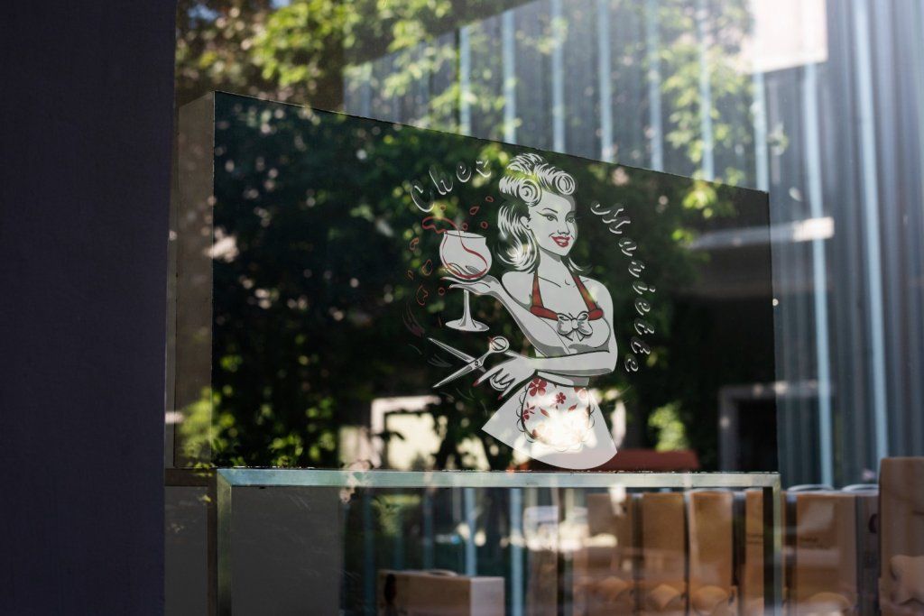 Chez Mariette - Logo illustré pour un salon de thé/bar à vins
